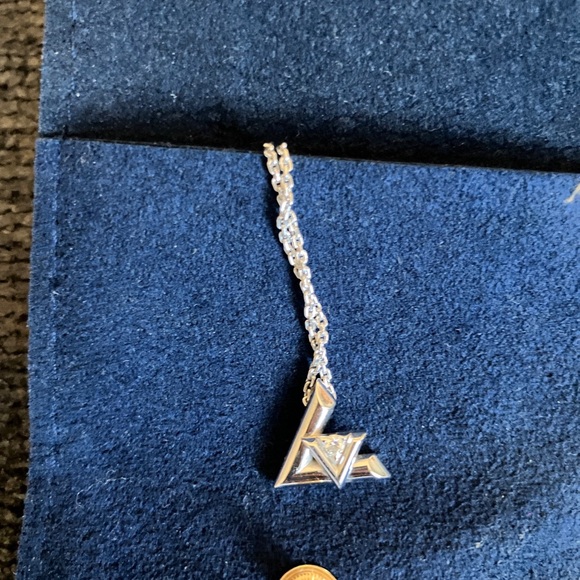Louis Vuitton Pendentiflv Volt One Pm Necklace K18 White Gold - Picture 3 of 8